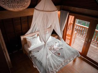 Rural Atmosphere at Bali Coconut House in Delodsema Village - Penginyahan - 9