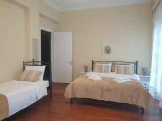 Great View City Appartment - Agios Rokkos - 7