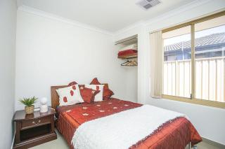 Kenwick House - 4
