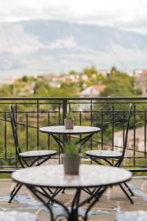 DAM Stone Boutique Hotel - Gjirokastër - 1