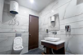Hotel Omnibliss by Blossom Hotels - Zirakpur - 2