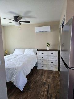 Tiny Cabin #19 American Trails - Quartzsite - 5