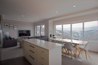 Schnapps Penthouse Apartment Ski In Ski out - Mount Hotham - 9