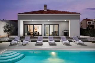 Villa Aria - family friendly in Pula for 6 people with private swimming pool - Pula - 9