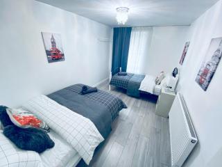 2 Bedroom Flat, Dalston Junction, London - London - 8