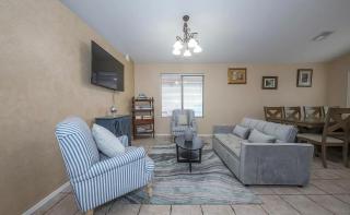 Home with Backyard Access to Catalina State Park and outstanding mountains view! - Oro Valley - 1