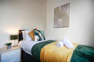 St Marks place by N And N Stays Ltd Great location, Perfect For Contractors & Workers, Free on-street Parking - Bristol - 3