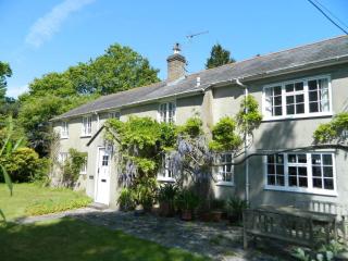 River Cottage a country retreat in wooded gardens - East Stoke - 3