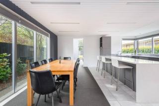 Inner City House - Great Location! - 3