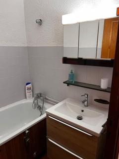 Charmant 2 p proche activité - 7