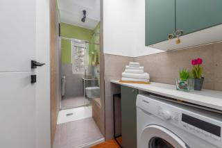 Pretty Little Loft - Rho - 1