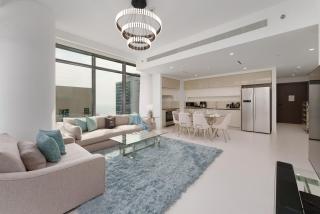 Maison Privee - Exclusive Apt w/ Unmatched Dubai Marina Vistas - Dubai - 6