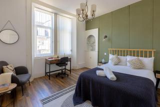 Spacious 3 Bedroom Home In Glasgow - Free Parking - 1