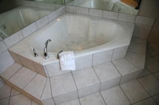 Super 8 by Wyndham Bedford DFW Airport West - Bedford - 2