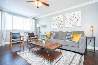 Atlanta Downtown! King Bed! Paid Onsite Parking! LM2102 - Atlanta - 0