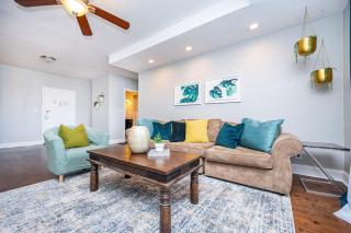 Downtown ! King bed 24 concierge! Onsite Parking LM903 - Atlanta - 7