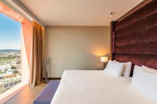 Hyatt Regency Barcelona Tower - 5