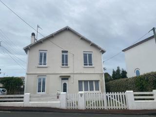 Élégante Villa centre ville Royan proche plages 3 chambres 3 grands lits - Royan - 0