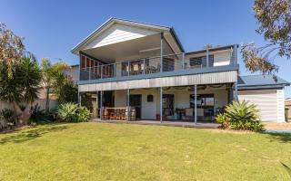 Lazy Days - 7 Nereus Drive - 0