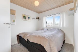 Laksen 64 - Cottage By The Town, Beach, And Golf Course - 2