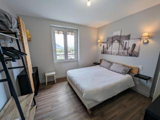 Logis Hôtel Le Beau Site - Chambon-sur-Lac - 2
