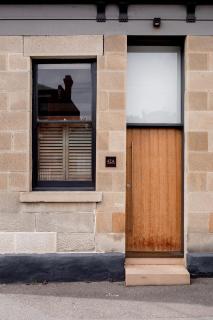 Inner-city sanctuary with off-street parking - Hobart - 6
