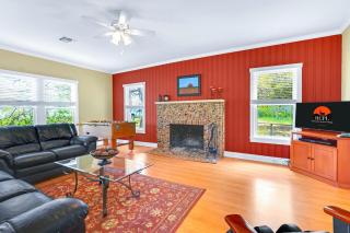 Lighthouse Hill Ranch - Brown House - Johnson City - 7
