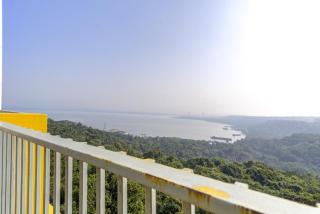 Pool view 2BHK 5 min to Airport - 7