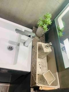 Boholuxe - 41st floor - New Delhi - 6