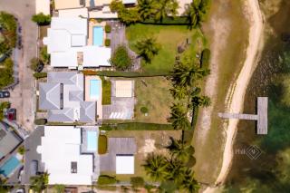 Villa Rivage de 4 ch "les pieds dans l'eau" a Baie Nettle - Saint Martin - 1