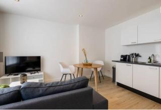 3 room house with garden and fast wifi - 9