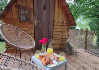Cabane Insolite Magique & Spa Privatif Camping Canal de Nantes à Brest - Guenrouet - 5