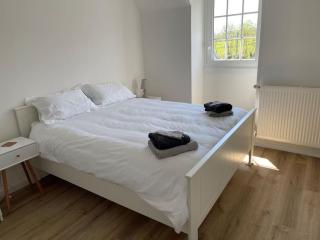 18th century Gite in spacious Private Grounds - 7