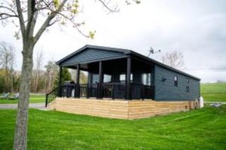 3 Bedroom Waterfront Cottage 12 - Roseneath - 6