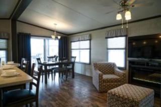 3 Bedroom Waterfront Cottage 12 - Roseneath - 2