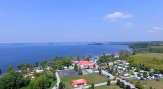 3 Bedroom Waterfront Cottage 13 - Roseneath - 0