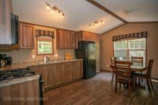 2 Bedroom Cottage Poplar Crescent 746 - Port Sydney - 8