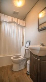 2 Bedroom Waterfront Cottage Cedar Point Cres 4 - Campbellford - 9