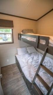 2 Bedroom Cottage Tamarack Trail 1 - Campbellford - 4