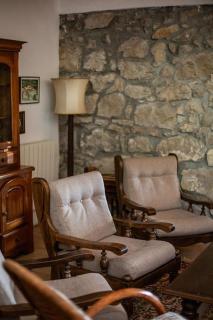 Villa Millefoglie, a century-old stone house nestled in a nature park - 2