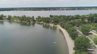 3 Bedroom Cottage Beachview Lane 35 - 1