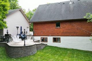Chalet Mont Cascades w/ Spa & Fibre Optic Internet - Cantley - 3