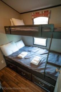 2 Bedroom Harbor Front Cottage 3 - Roseneath - 2