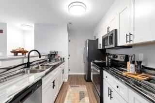 Long-Term Stays LUXE Spacious 3BR Downtown Fay Unit C - Fayetteville - 8