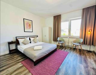 Zentral gelegenes und stilvoll möbliertes Apartment in Duisburg Nur 5 Minuten vom Hbf und City, ideal für Pendler und Messebesucher - Duisburgo - 3