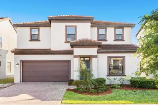 Near Disney and Legoland Spacious Poolside Oasis! - Haines City - 9