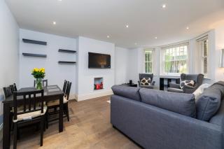 Spacious 2-Bed Flat / 10 mins from the Centre - Londra - 0