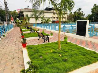 HOTEL NUJOOM Rooms & Apartments - Ernakulam - 9