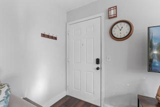 Tranquil 2BR Apt NE Mpls - 8073 Apt 4 - Minneapolis - 8