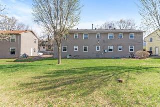 Tranquil 2BR Apt NE Mpls - 8073 Apt 4 - Minneapolis - 4
